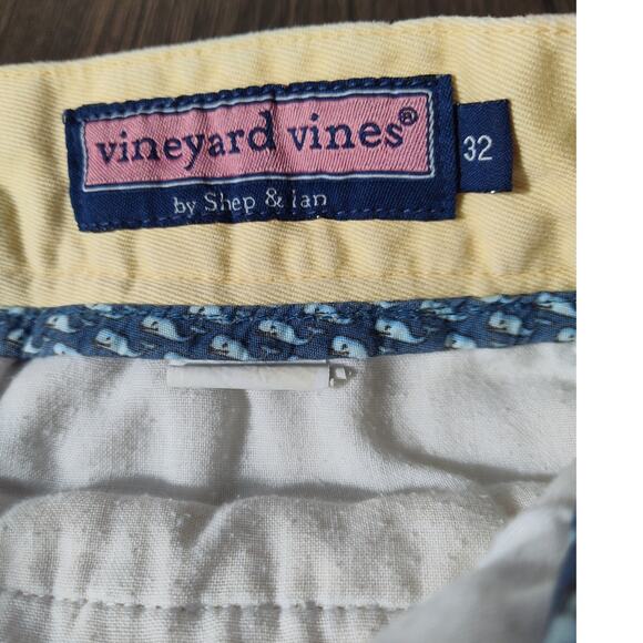 Vineyard Vines by Shep and Ian Men's Chino Shorts Pale Yellow 8" Inseam Size 32 - Picture 3 of 8